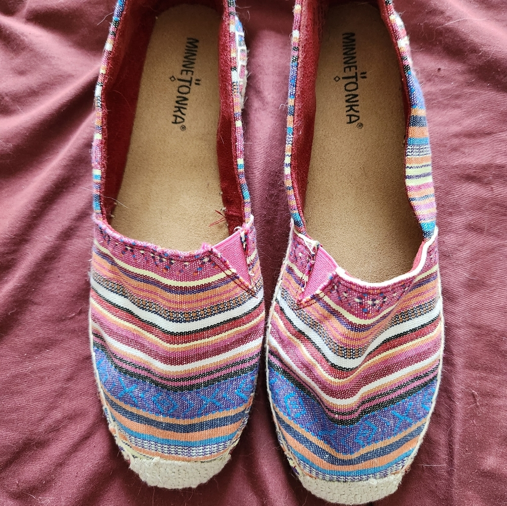 Minnetonka Espadrille Flats